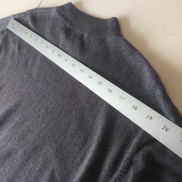 Knightsbridge men's size L dark gray sweater - Picture 10 of 15